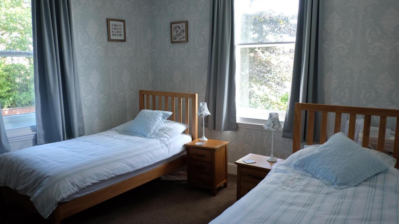Brookshill House B & B กลาสตันเบอรี ภายนอก รูปภาพ